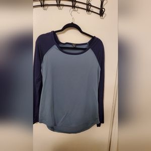 Ladies Rue 21 Long sleeve blue size L